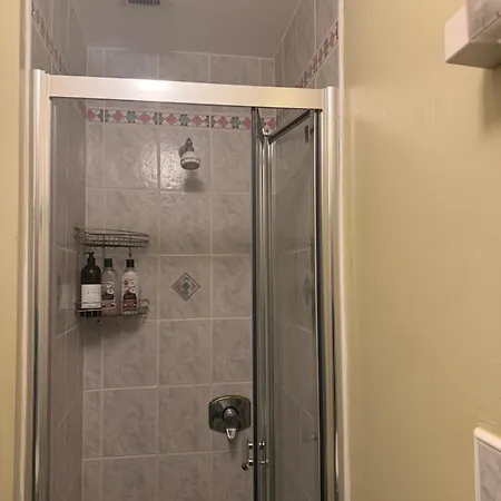 Cosy 1 Bedroom Near Sea&barna Woods Lägenhet *